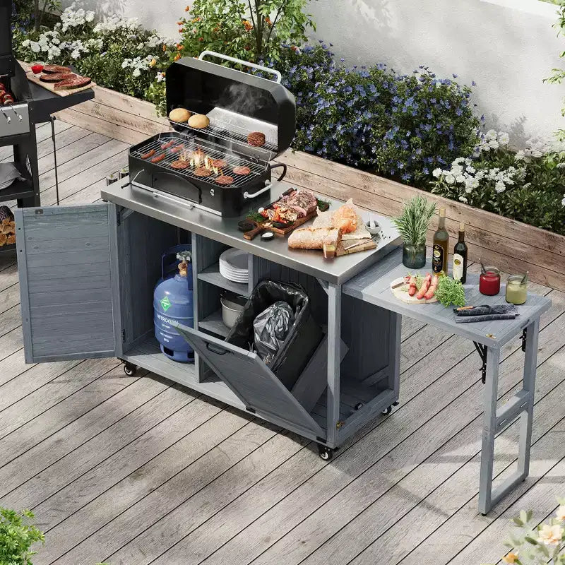 Îlot de cuisine d'extérieur avec tablette latérale pliable, Desserte de barbecue d'extérieur avec plateau en acier inoxydable, Poubelle dissimulée pour la pelouse et le jardin